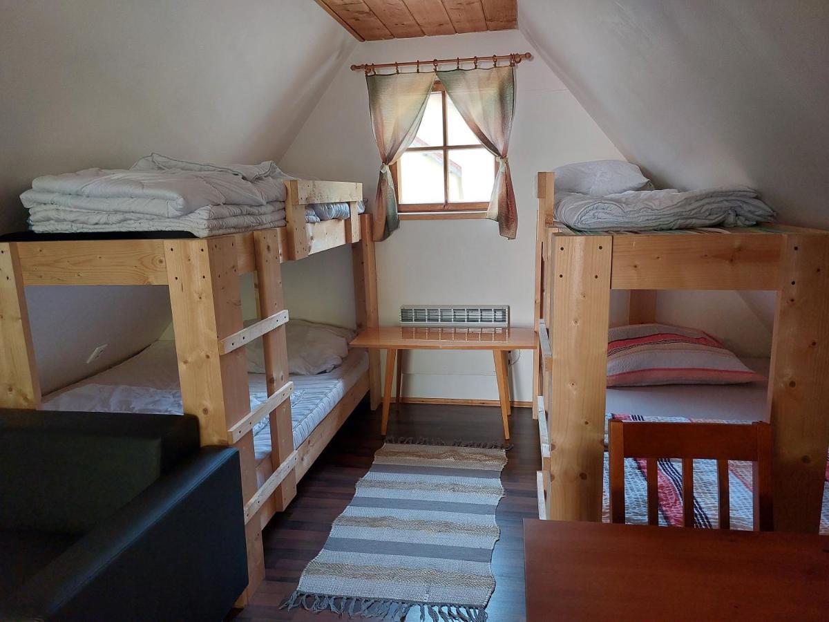 Chatka Pod Jaskynou Maluzina Exterior foto