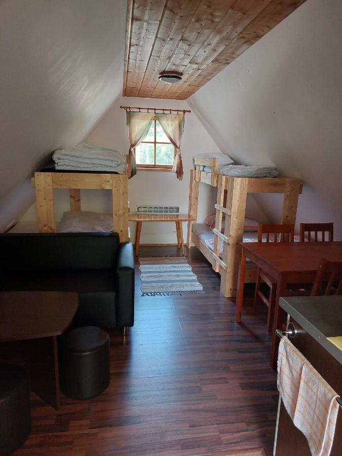 Chatka Pod Jaskynou Maluzina Exterior foto